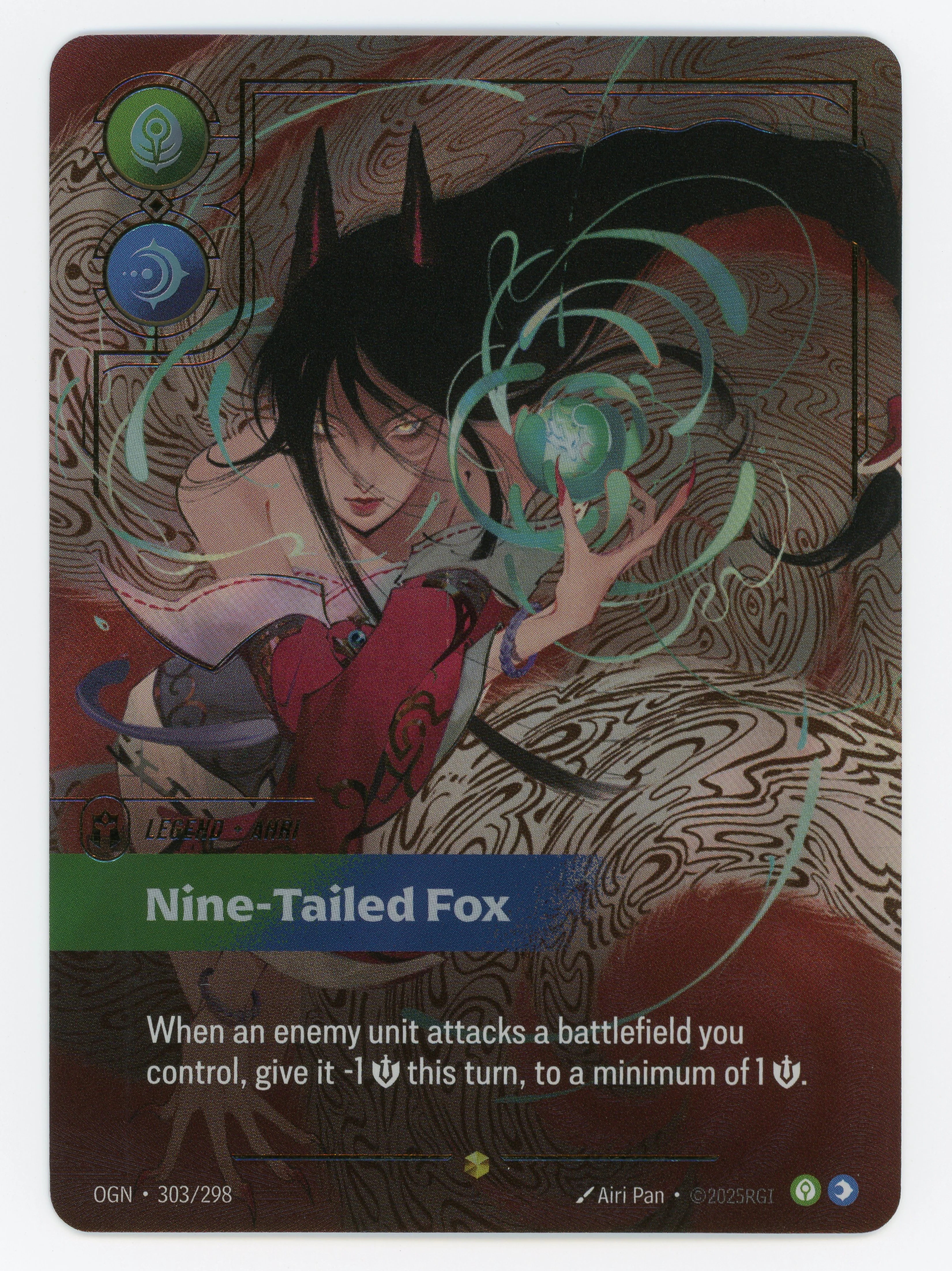 Nine-Tailed Fox - Ahri - Showcase - 303/298 - Foil - Scan 14692